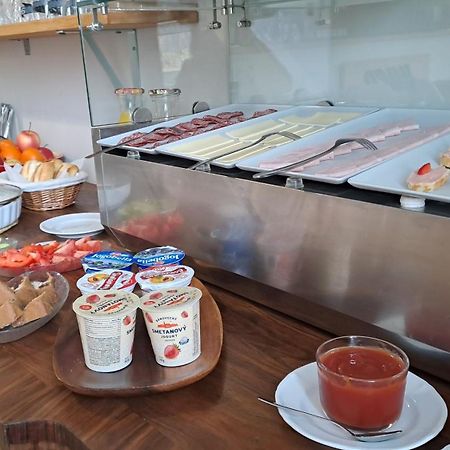 Plesivec Bed & Breakfast Hugo מראה חיצוני תמונה