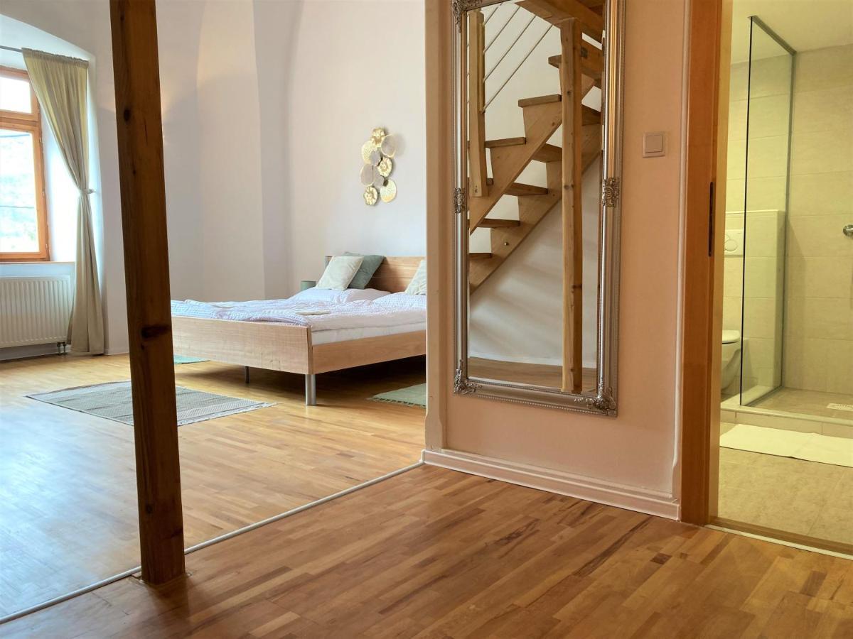 Plesivec Bed & Breakfast Hugo מראה חיצוני תמונה