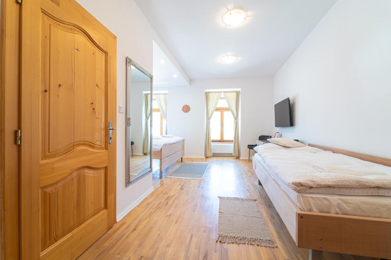 Plesivec Bed & Breakfast Hugo מראה חיצוני תמונה