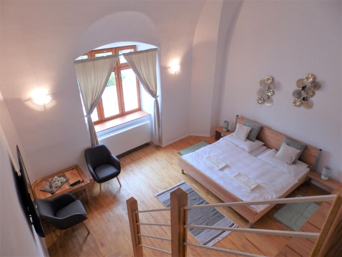 Plesivec Bed & Breakfast Hugo מראה חיצוני תמונה