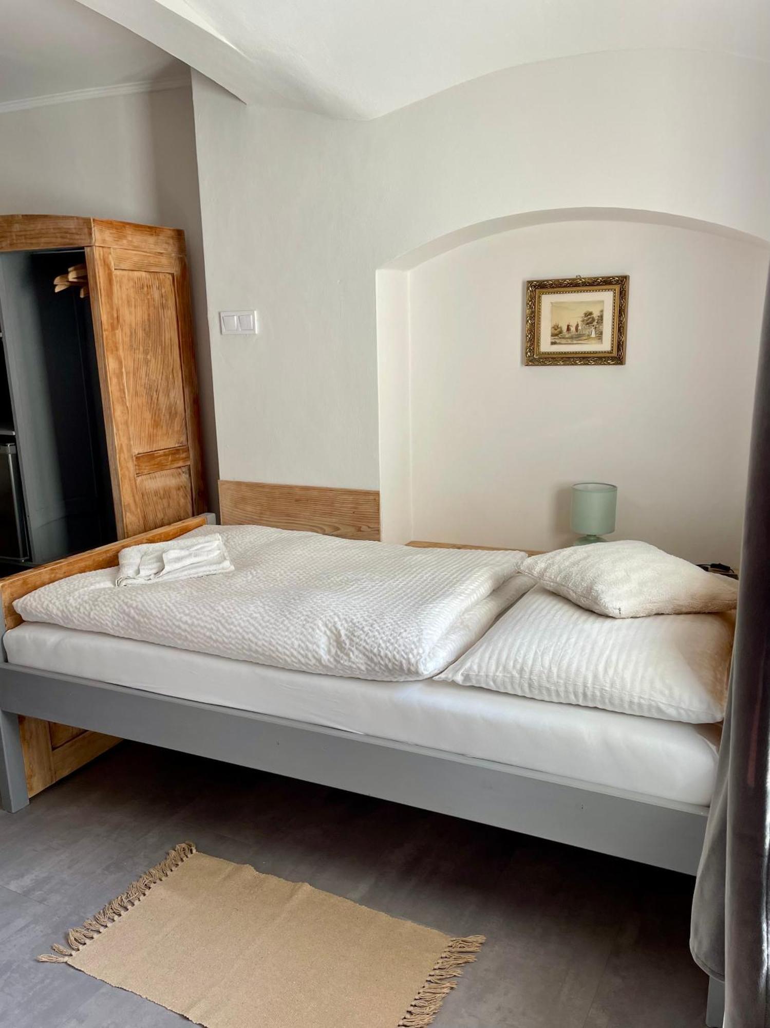 Plesivec Bed & Breakfast Hugo מראה חיצוני תמונה